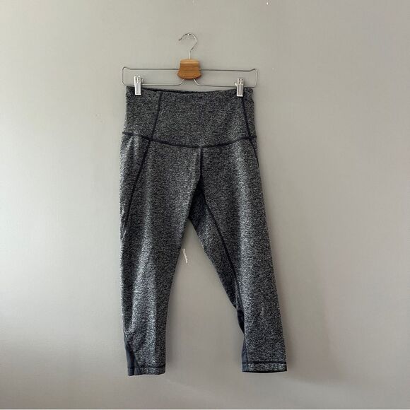 Zella workout capris heathered gray size medium - Picture 1 of 7